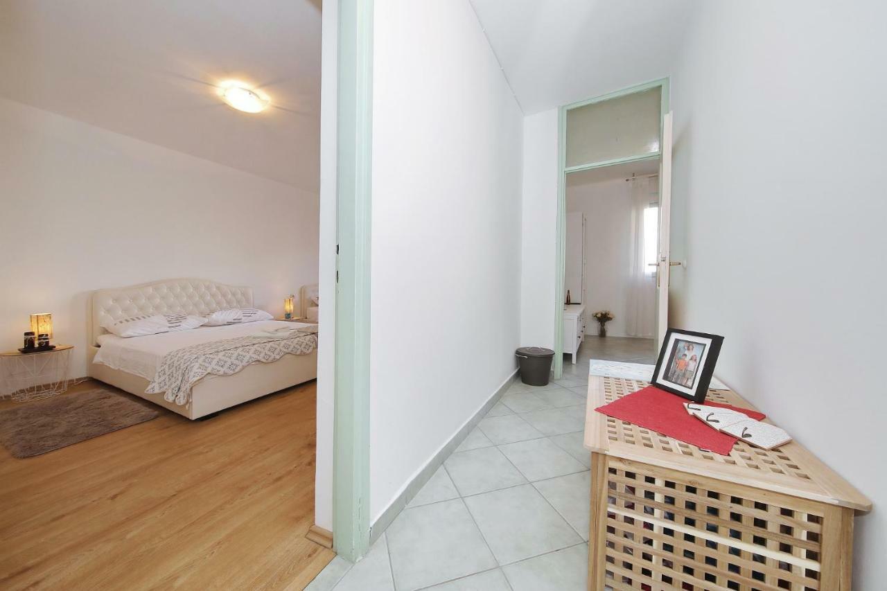 Ferienwohnung Apartman Zara Exterior foto